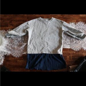 Kids free assembly pleated top